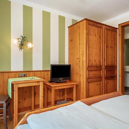 Schnell Guest house