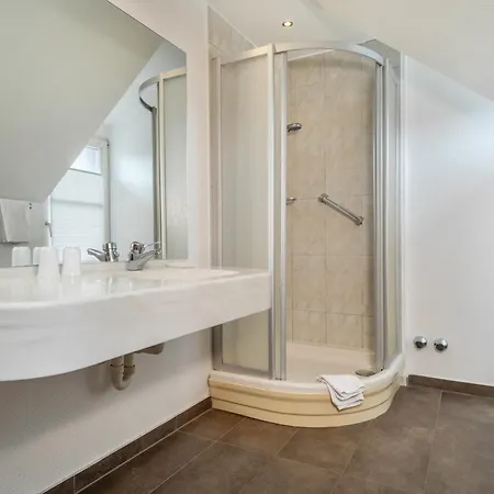 Schnell Guest house *